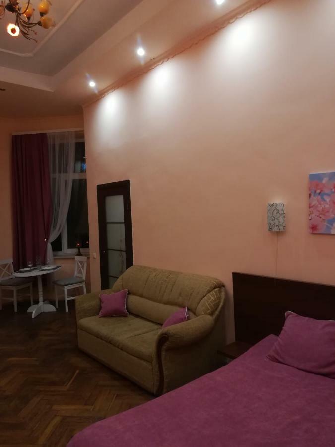 Lviv Apartamenty Zewnętrze zdjęcie